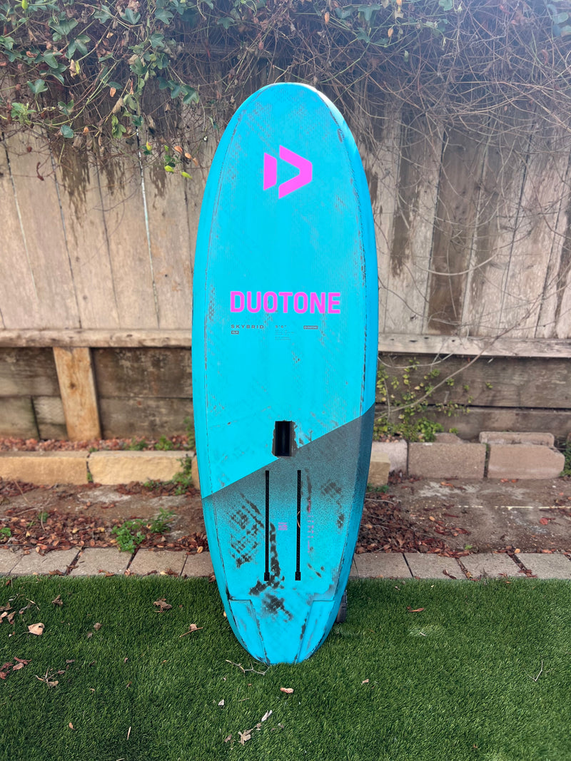 2025 Duotone Skybrid SLS 5'6" 70l - USED/DEMO